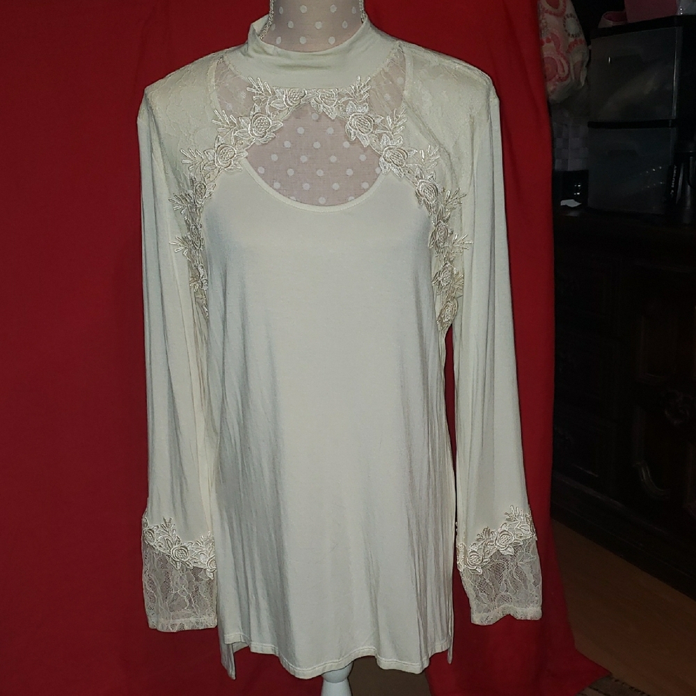 Kate & Mallory Cream Lace Blouse with Bell Sleeves